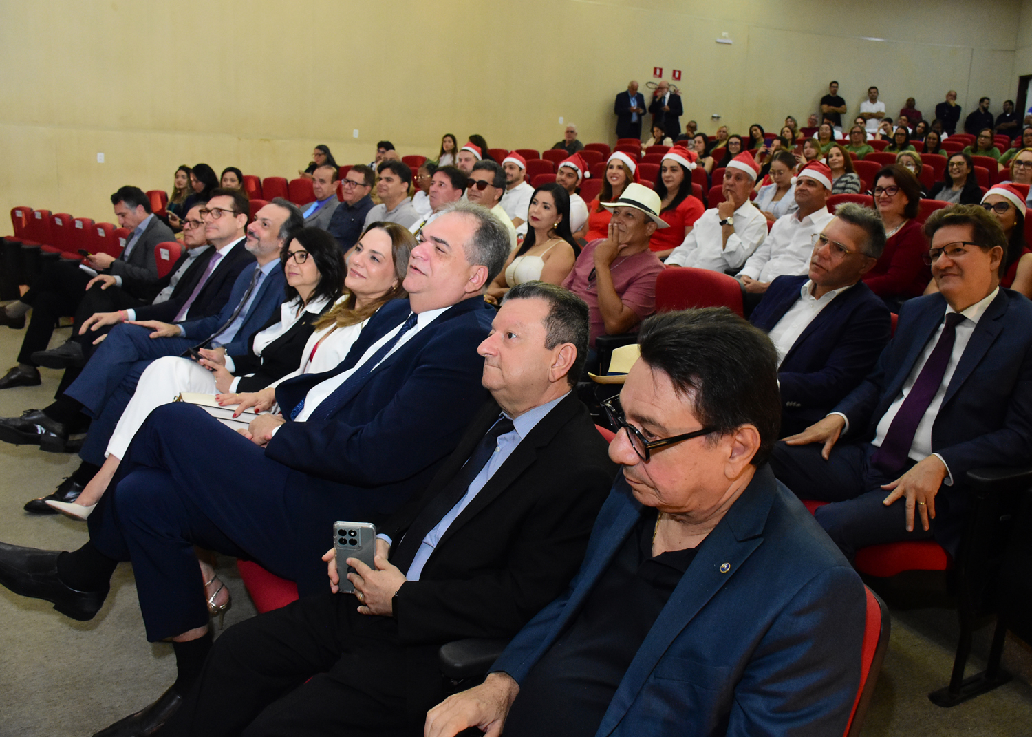 públicos assistindo a apresentação